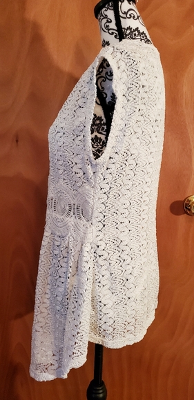 No Boundaries Junior's Vest  EUC - Picture 5 of 6